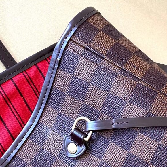 Louis Vuitton crossbody bags and handbags - Picture 6 of 8